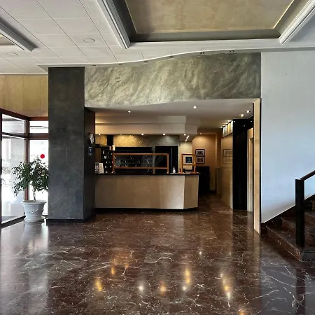 Con Piscina Apartman Torremolinos